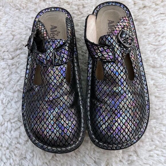 Alegria by PG Iridescent Mermaid Print Slip-On Clogs Women’s Size 36 6-6.5 - Picture 3 of 10
